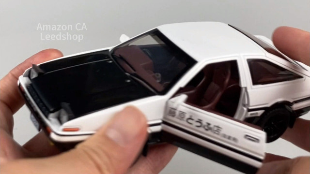 MiniAuto 1:30 Scale Initial D Trueno AE86 Sprinter Alloy Diecast